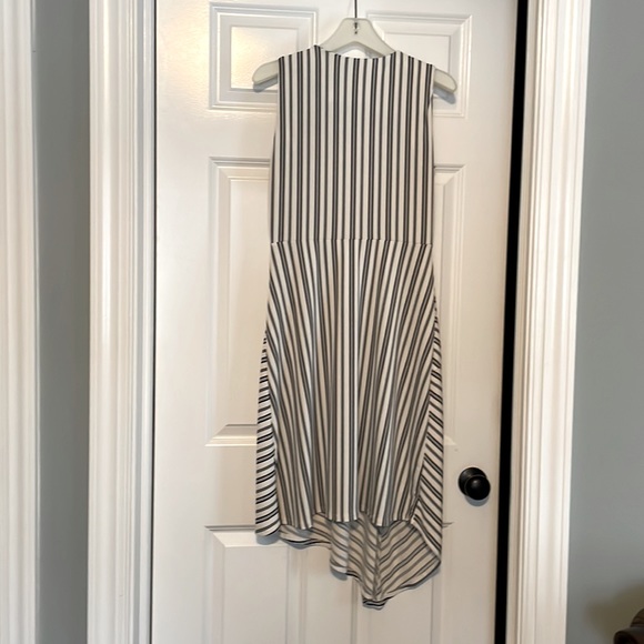 Banana Republic Sleeveless Asymmetrical Dress - Picture 3 of 4